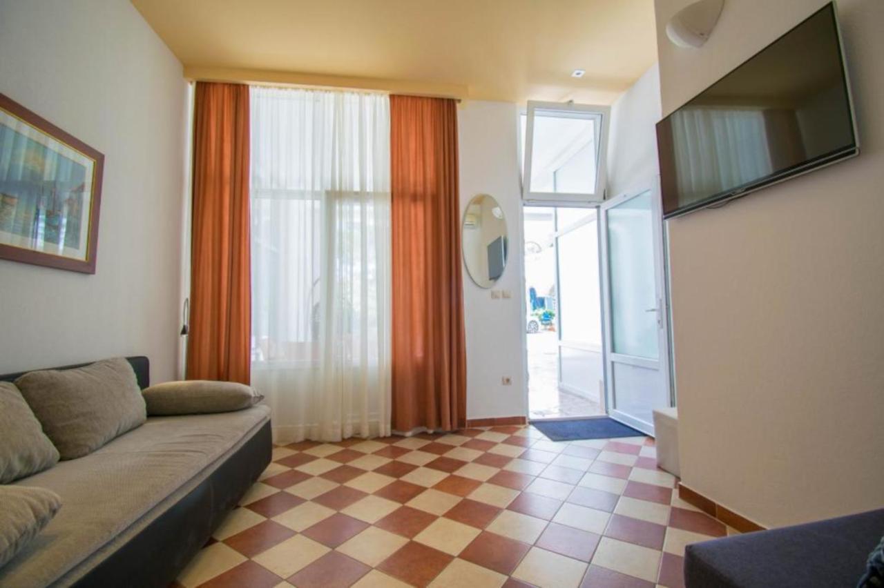Villa Kameni Dvori Baška Voda Exterior foto